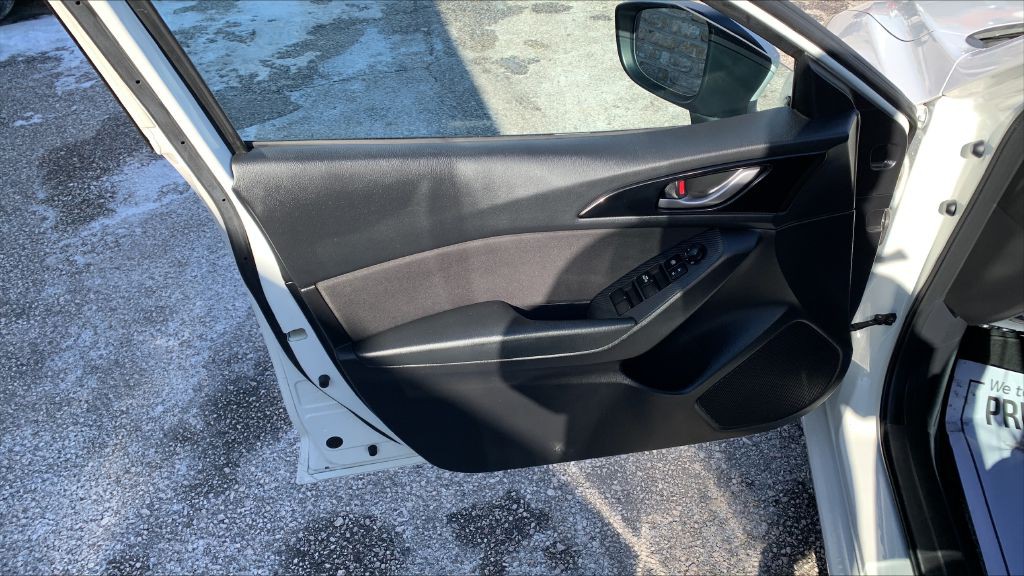 2016 Mazda Mazda3 Image 11