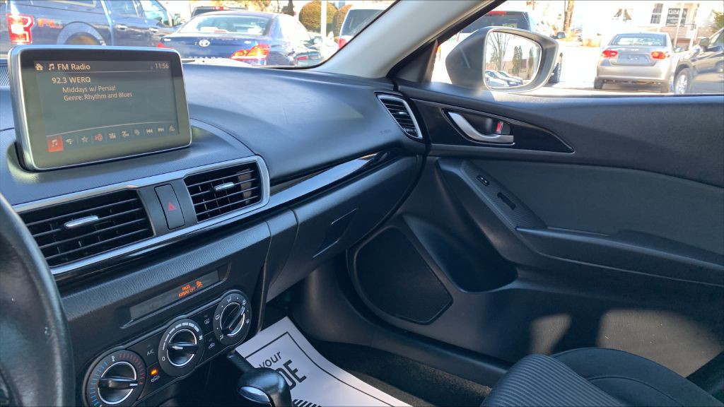2016 Mazda Mazda3 Image 29