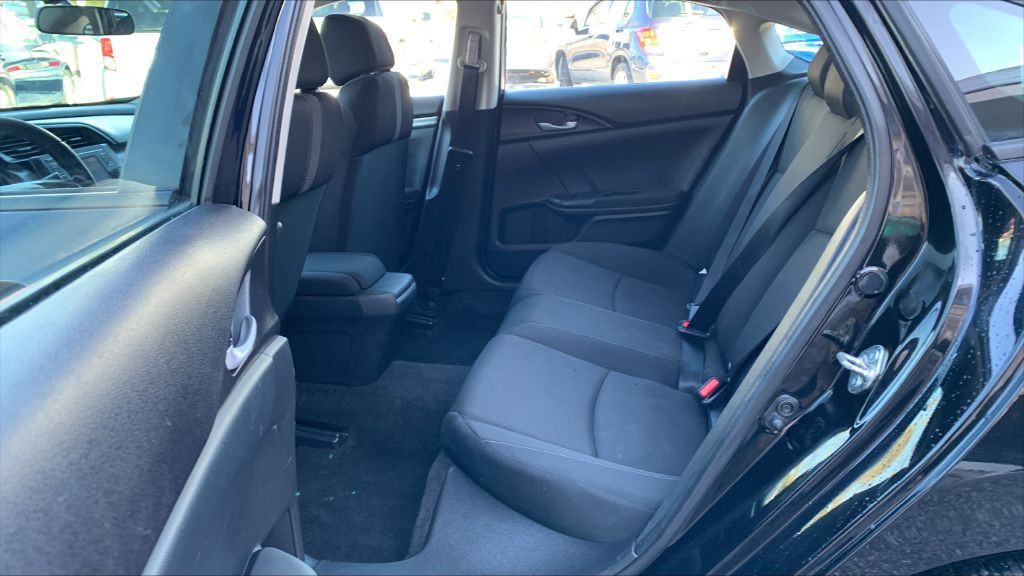 2017 Honda Civic Image 15