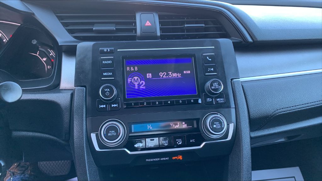 2017 Honda Civic Image 24