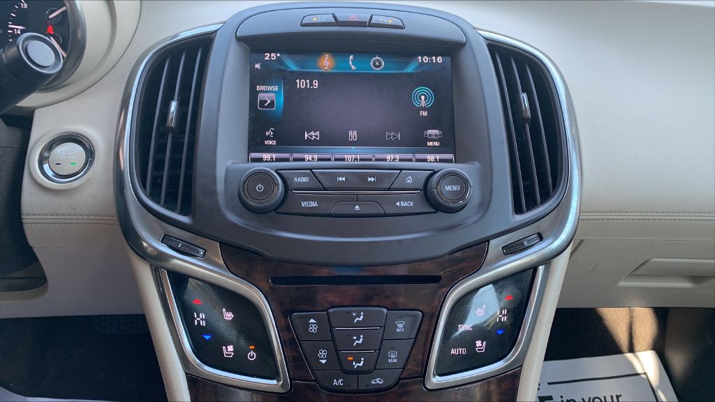 2015 Buick Lacrosse Image 12