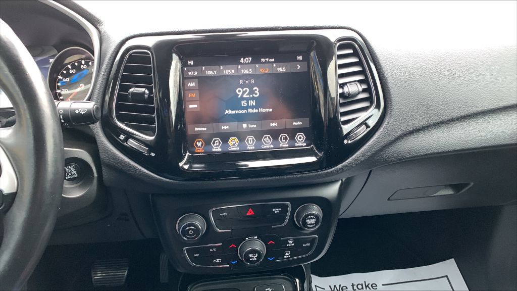 2019 Jeep Compass Image 6