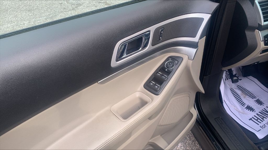 2013 Ford Explorer Image 12