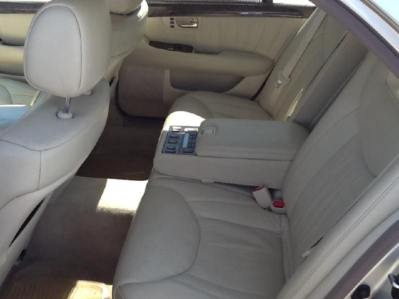 2001 Lexus LS 430 Image 6
