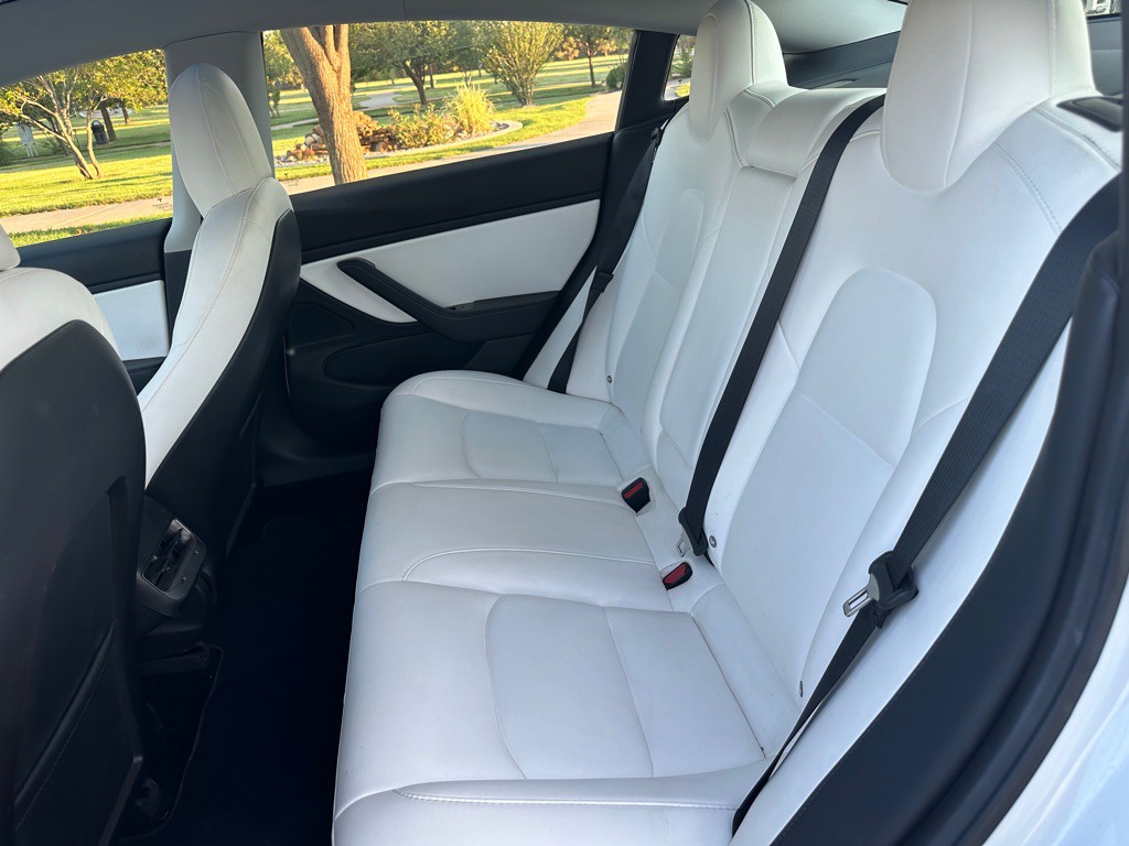2018 Tesla Model 3 Image 5