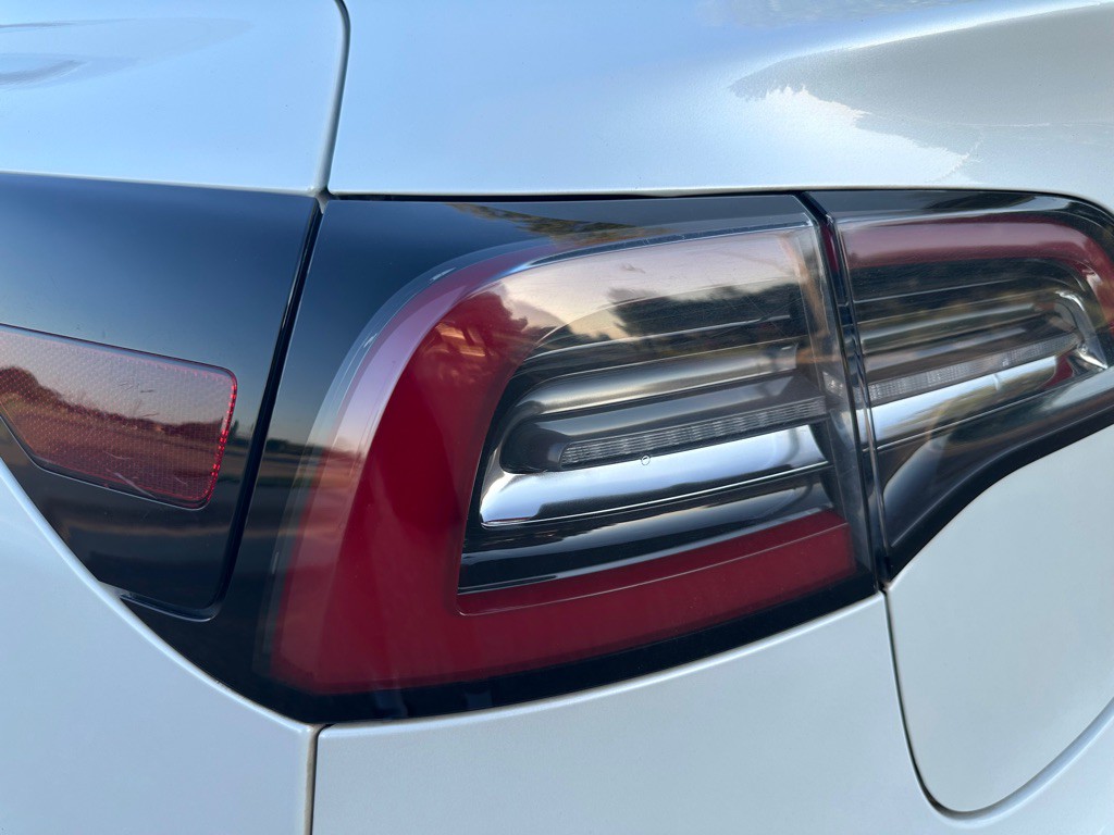 2018 Tesla Model 3 Image 19