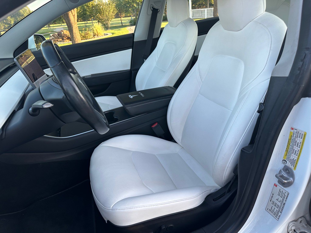 2018 Tesla Model 3 Image 21