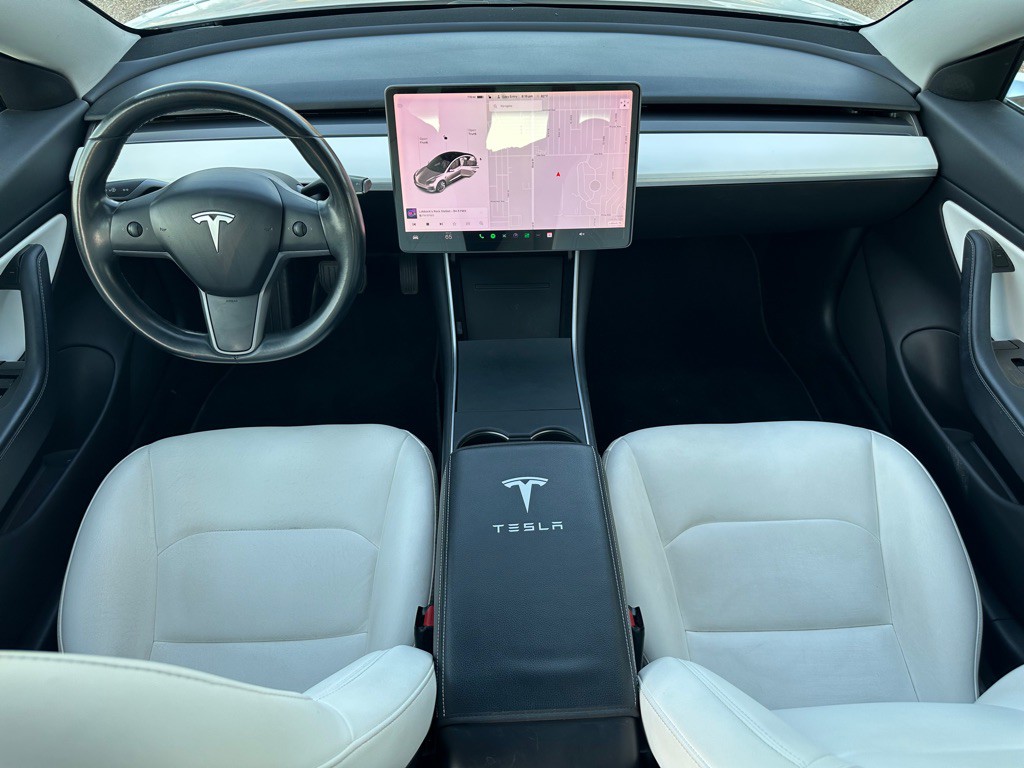 2018 Tesla Model 3 Image 22