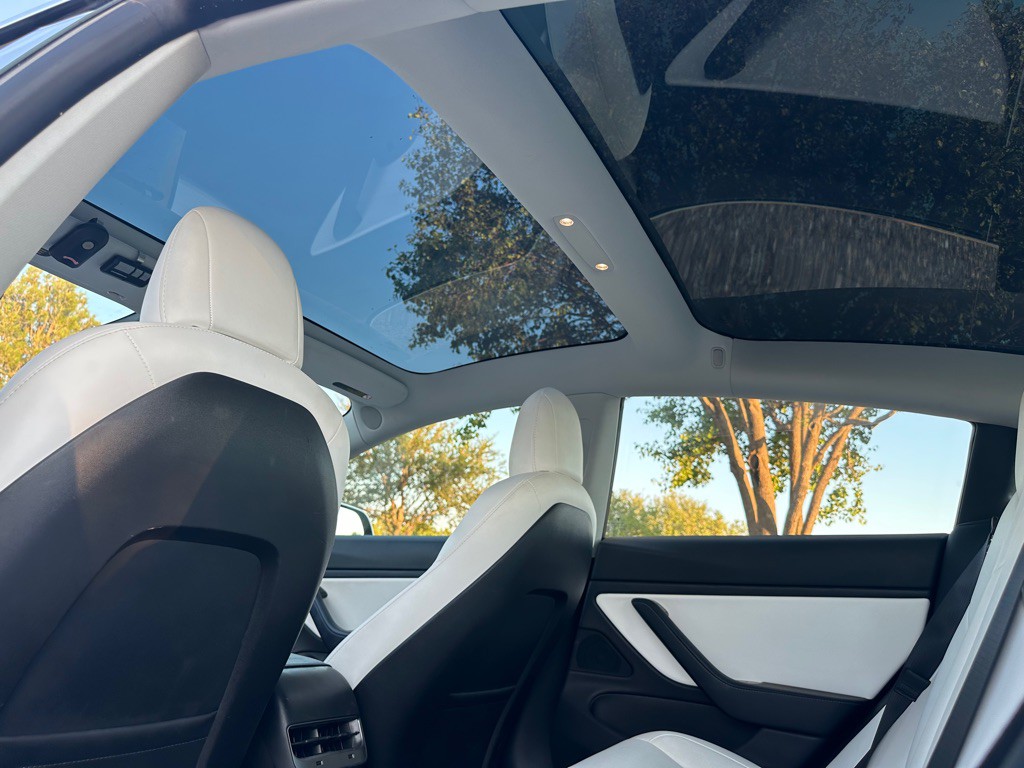 2018 Tesla Model 3 Image 24