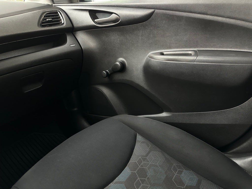 2017 Chevrolet Spark Image 17
