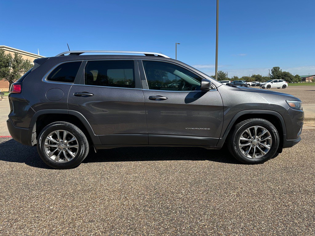 2019 Jeep Cherokee Image 10