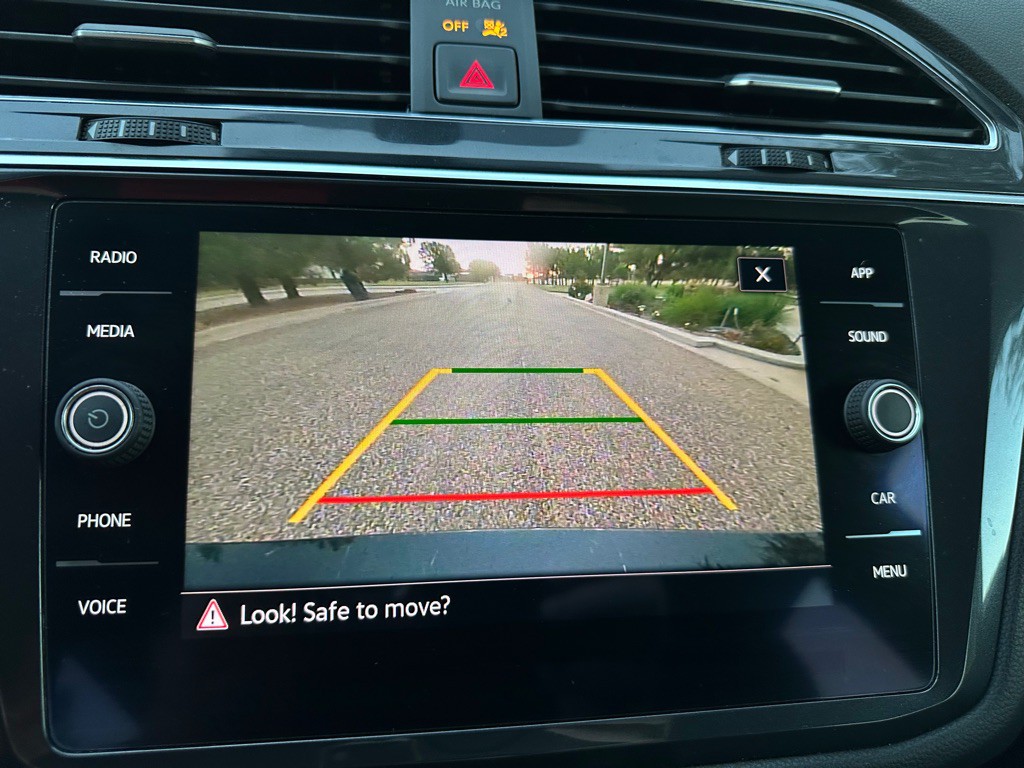 2021 Volkswagen Tiguan Image 24