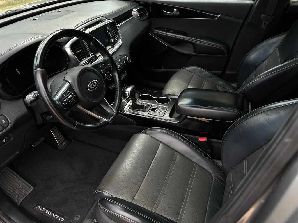 2017 Kia Sorento Image 4