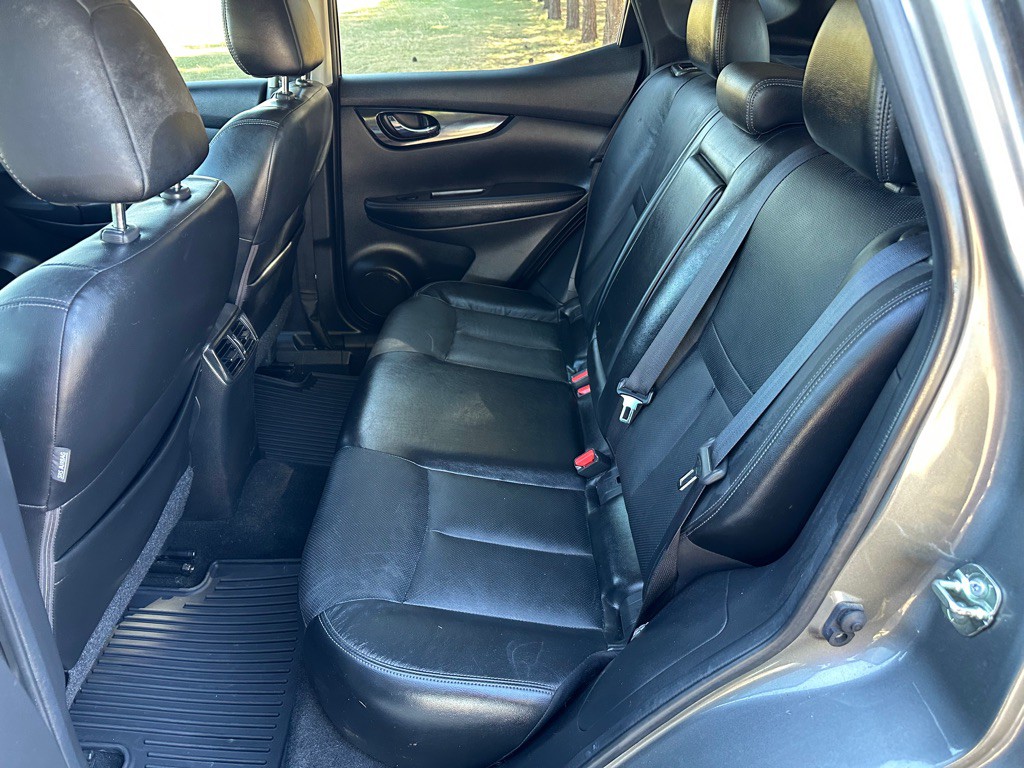 2018 Nissan Rogue Image 5