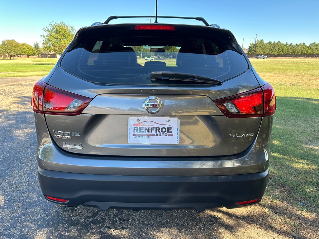 2018 Nissan Rogue Image 7