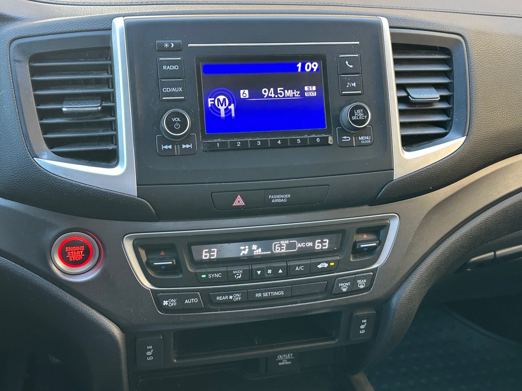 2017 Honda Ridgeline Image 18