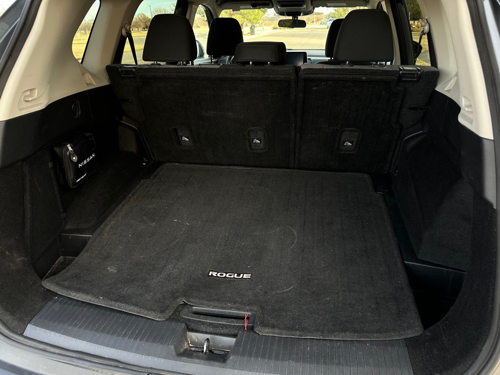 2022 Nissan Rogue Image 17