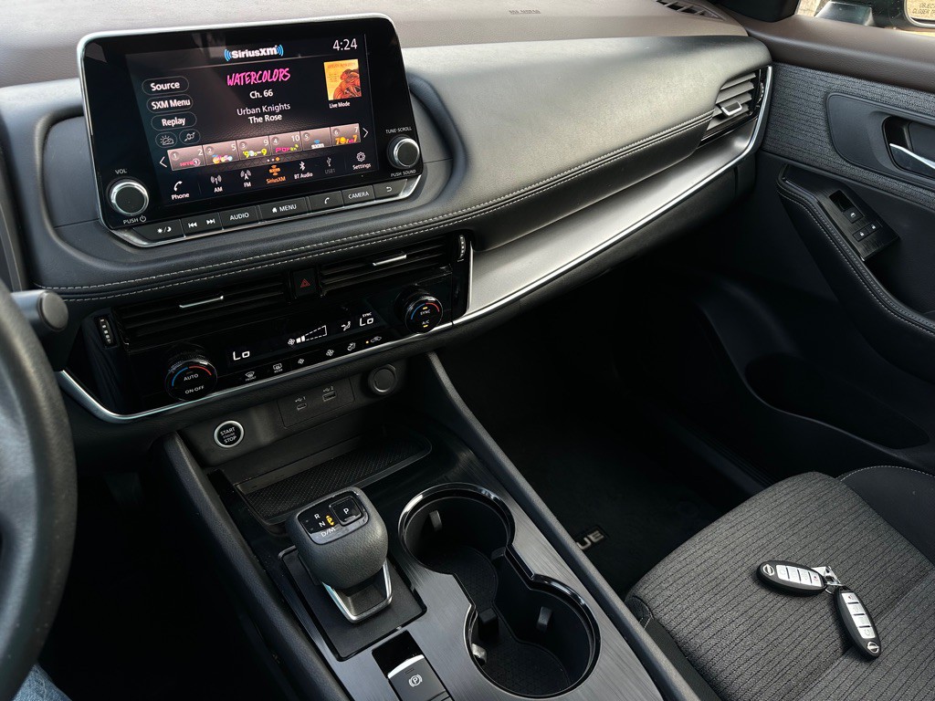 2022 Nissan Rogue Image 18