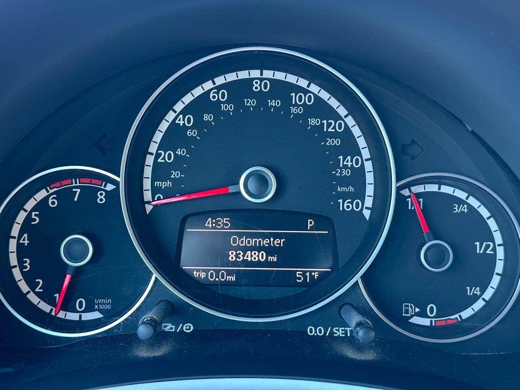 2014 Volkswagen Beetle Image 6