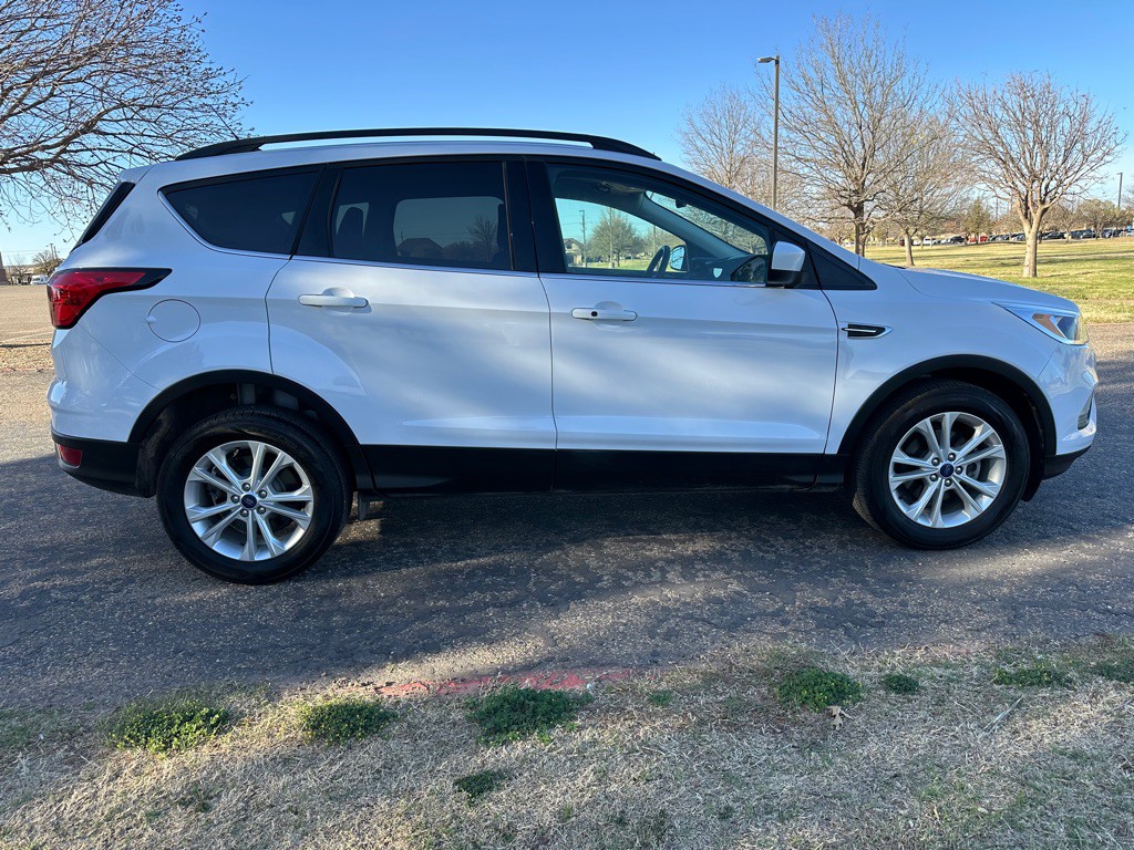 2019 Ford Escape Image 11