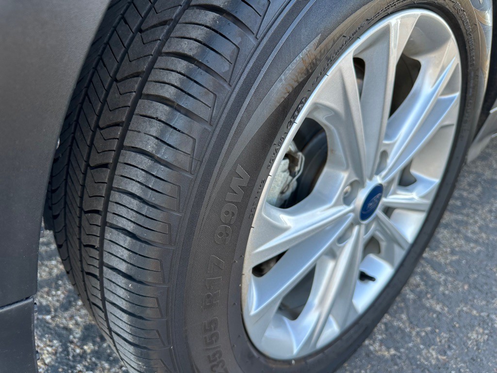 2019 Ford Escape Image 13