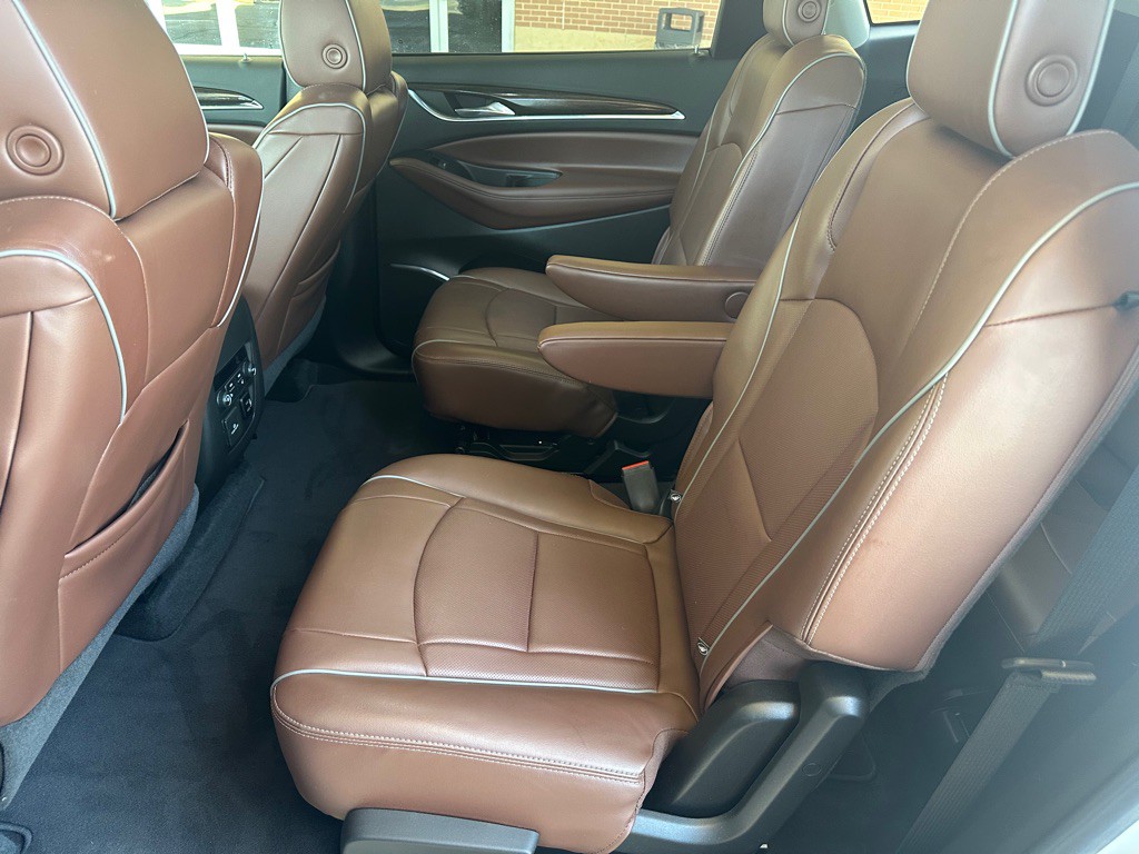 2018 Buick Enclave Image 6