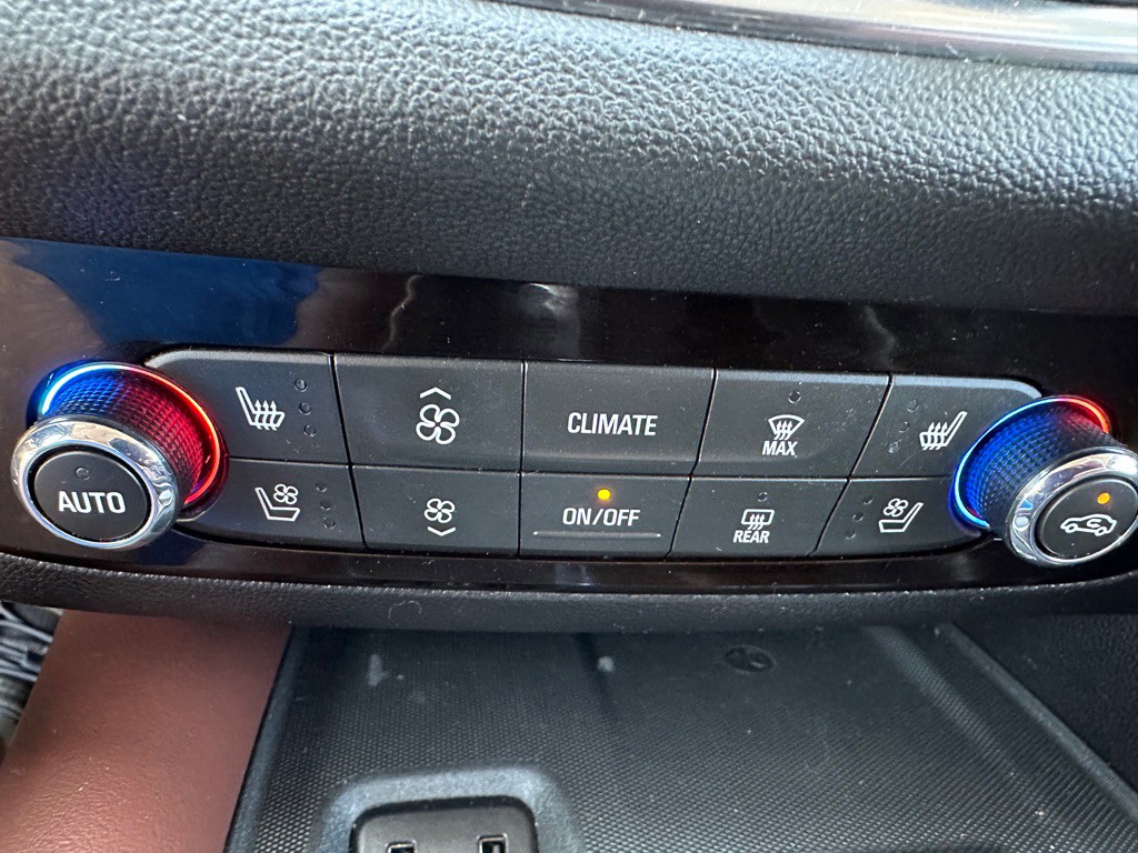 2018 Buick Enclave Image 22