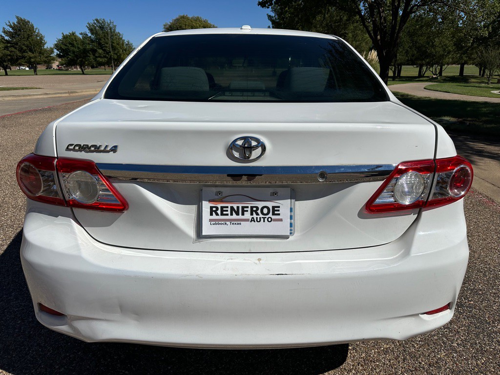 2011 Toyota Corolla Image 8