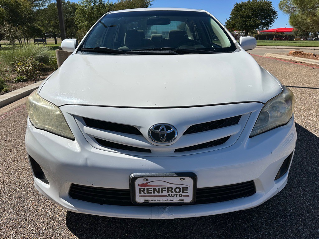 2011 Toyota Corolla Image 11