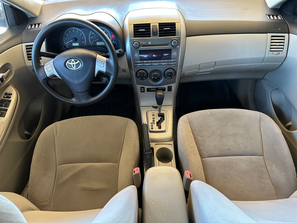 2011 Toyota Corolla Image 17