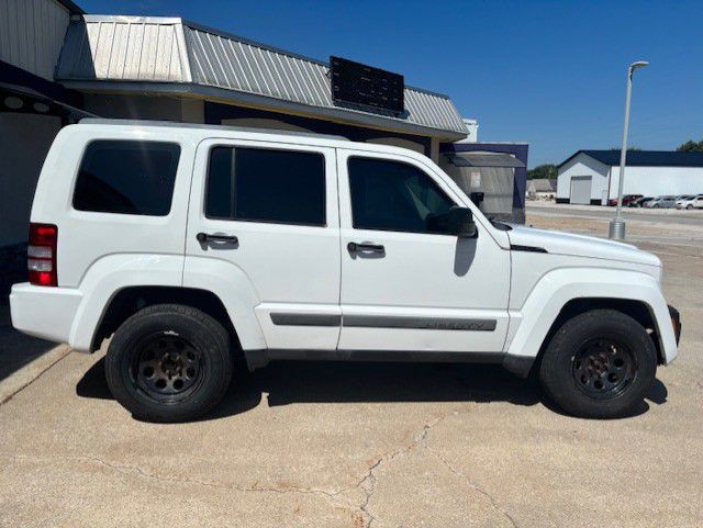 2012 Jeep Liberty Image 7