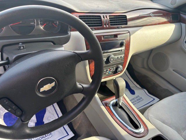 2009 Chevrolet Impala Image 3