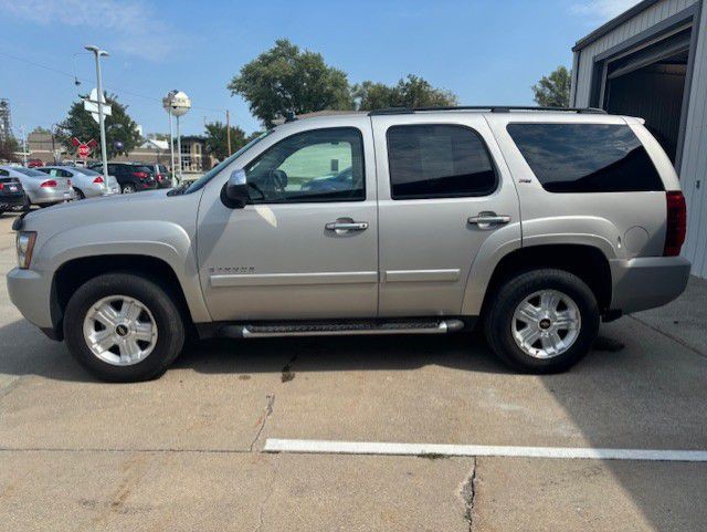 2008 Chevrolet Tahoe Image 2