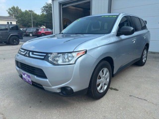 Image for 2014 Mitsubishi Outlander ES ID: 6658740