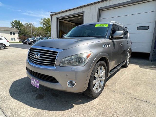 2011 INFINITI QX56 Image 1