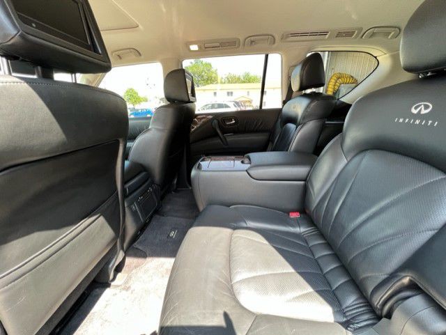 2011 INFINITI QX56 Image 6