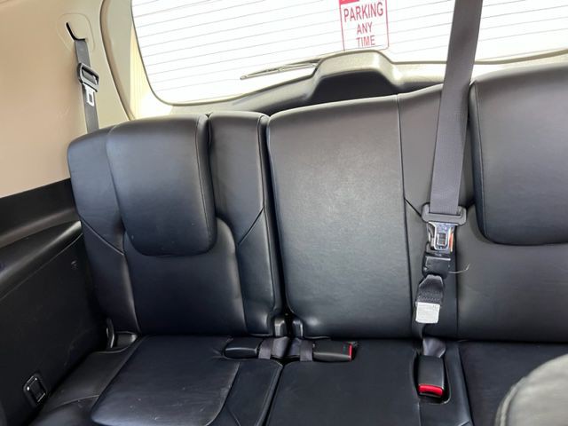 2011 INFINITI QX56 Image 7