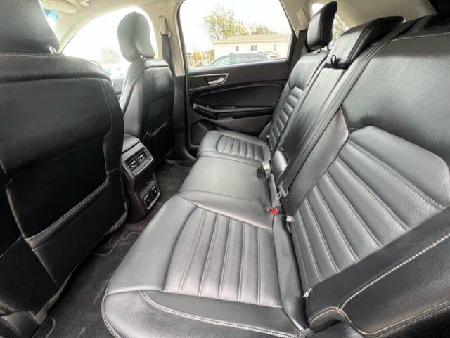 2017 Ford Edge Image 6