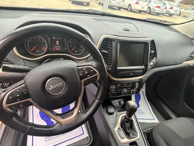 2015 Jeep Cherokee Image 3