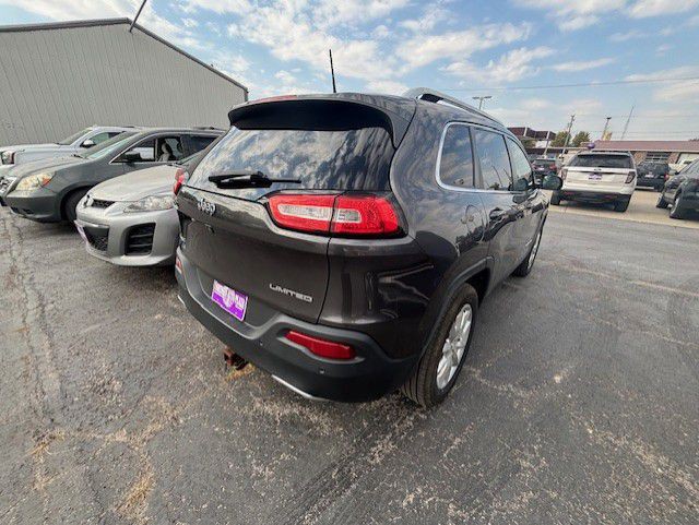 2017 Jeep Cherokee Image 6