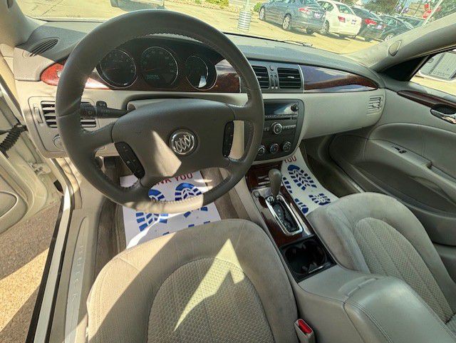 2008 Buick Lucerne Image 3