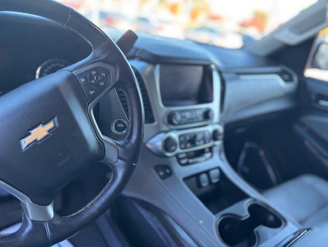 2017 Chevrolet Tahoe Image 4