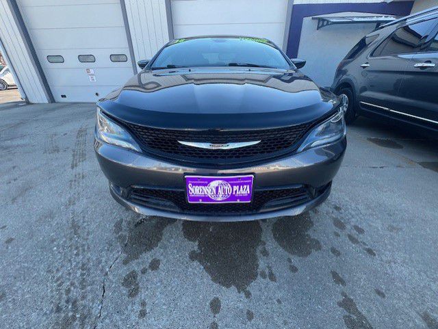 2016 Chrysler 200 Image 5