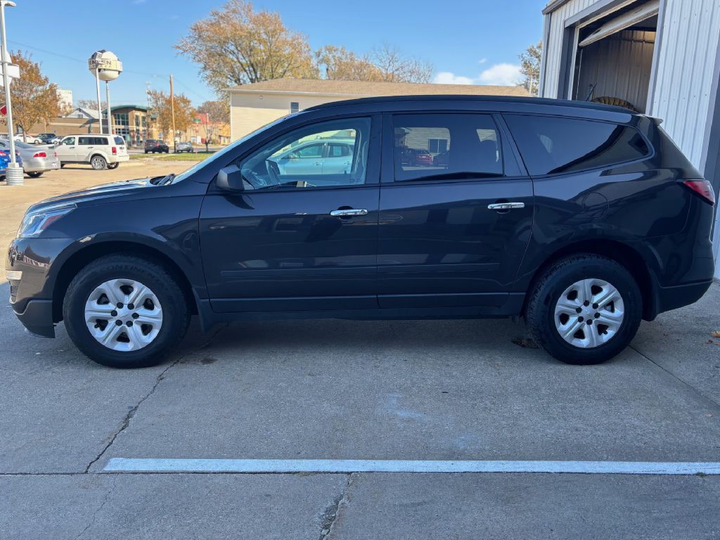 2016 Chevrolet Traverse Image 2