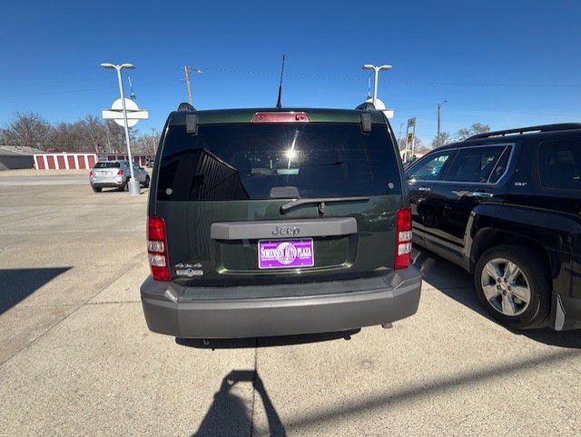 2011 Jeep Liberty Image 7