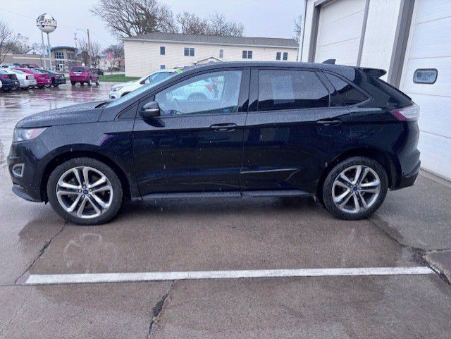 2016 Ford Edge Image 2