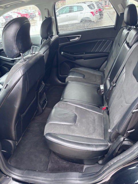 2016 Ford Edge Image 4