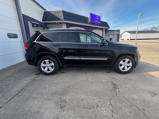 2012 Jeep Grand Cherokee Image 8