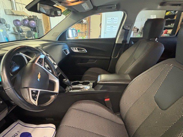 2017 Chevrolet Equinox Image 3