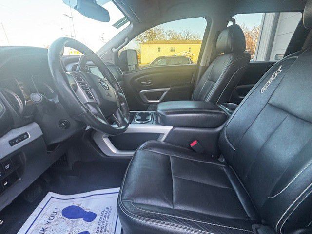 2017 Nissan Titan Image 2